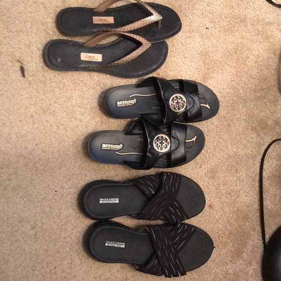Set of well worn sandals, worn in for years now! - Picture 1 of 3